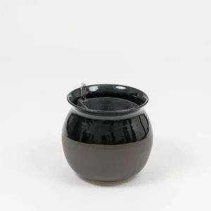 Self-watering Planter Leucadia Dipped Black
