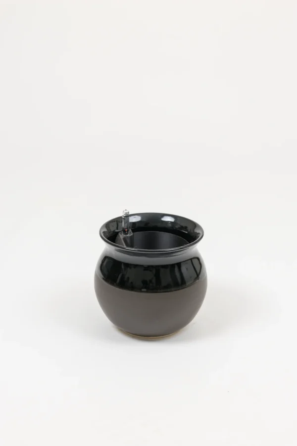 Self-watering Planter Leucadia Dipped Black - Image 2
